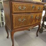 702 7202 CHEST OF DRAWERS